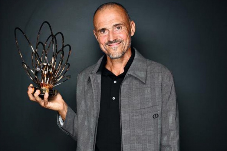 队报:克鲁伊夫奖恩里克得197分,弗里克44马雷斯卡27斯洛特26