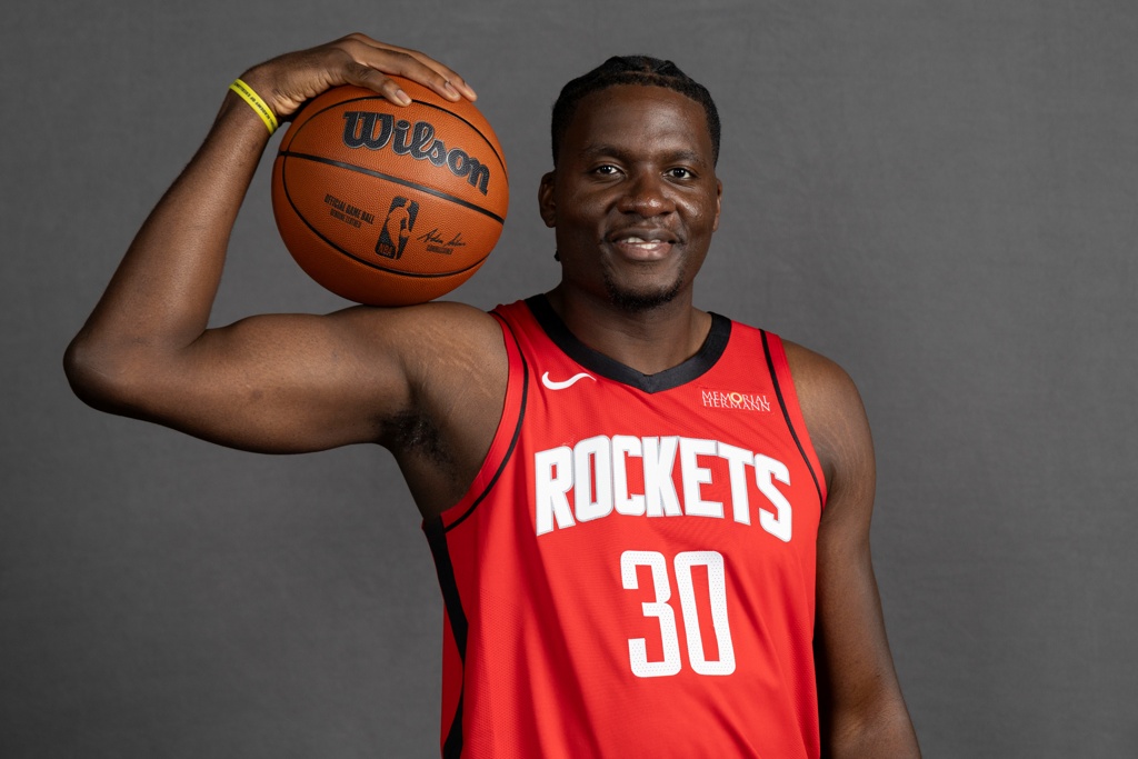 乌度卡:卡佩拉带来不同的中锋能力 我们能够继续发挥双塔的优势